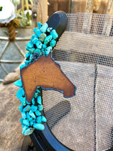 Load image into Gallery viewer, Rustic Horseshoe Earring Holder