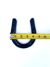 Load image into Gallery viewer, New Horse Shoe