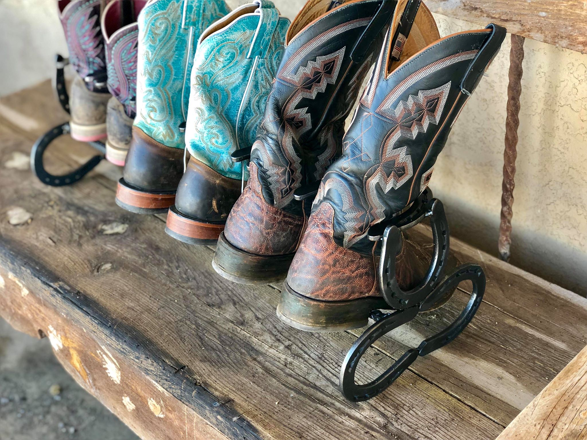 Horseshoe Boot Rack – Lucky Shoe Creations